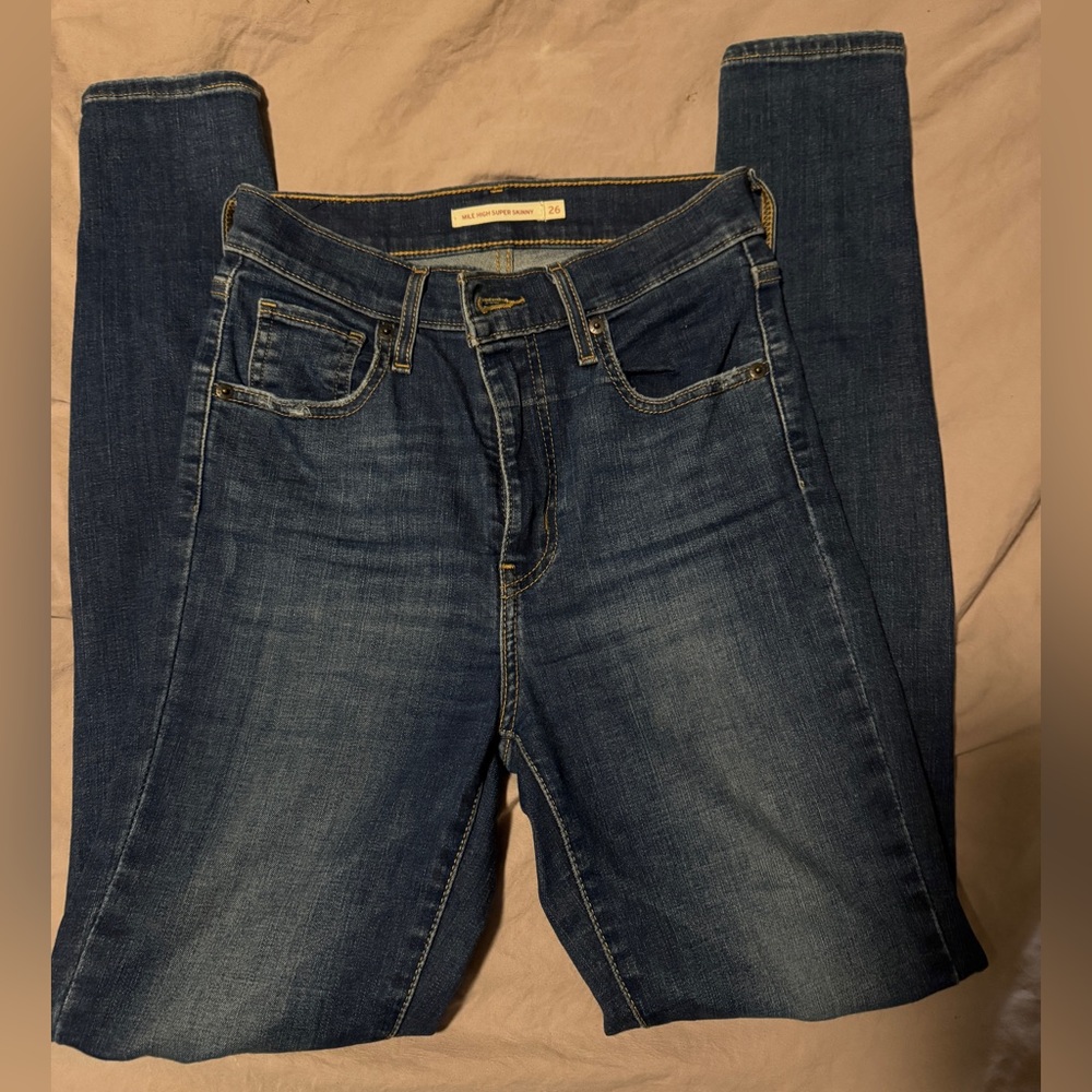 LEVI’S Mile High Super Skinny Jeans size 26